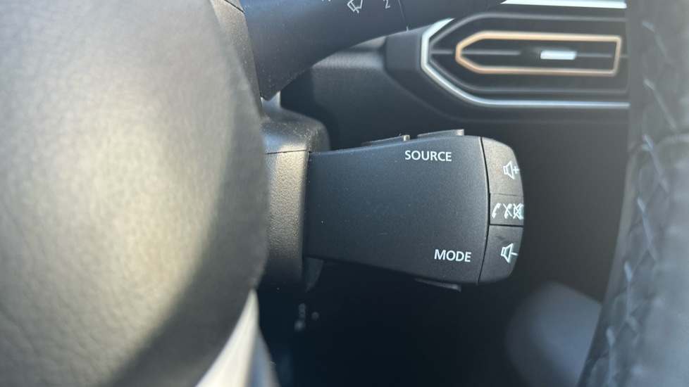 Dacia Sandero Stepway 1.0 TCe Extreme 5dr Petrol Hatchback - Image 33