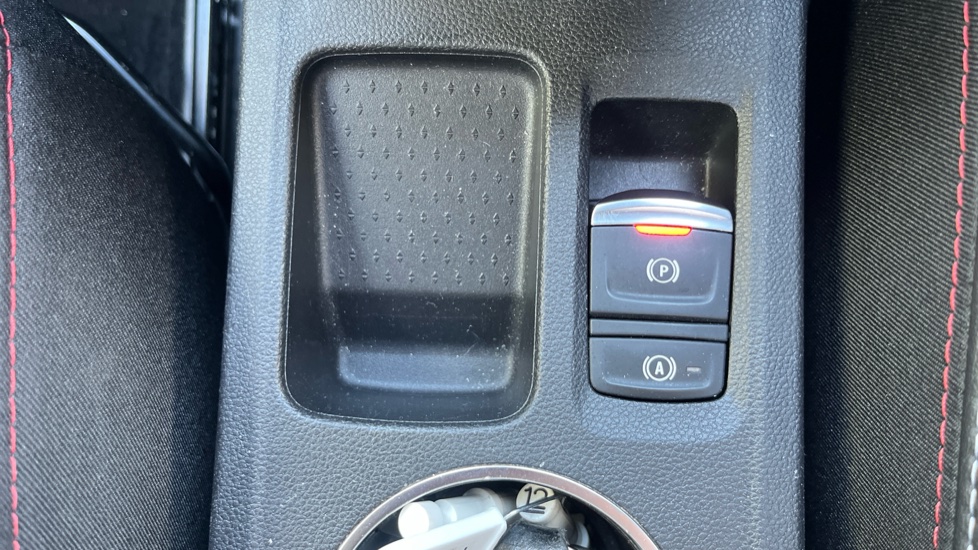 Renault Captur 1.3 Mild hybrid 140 R.S. Line 5dr Petrol Hatchback - Image 29