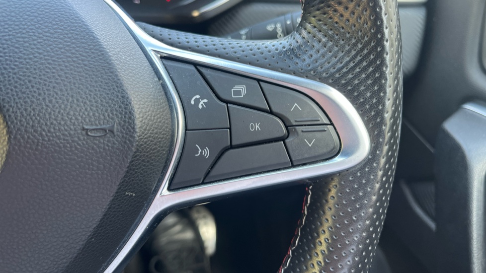 Renault Captur 1.3 Mild hybrid 140 R.S. Line 5dr Petrol Hatchback - Image 31