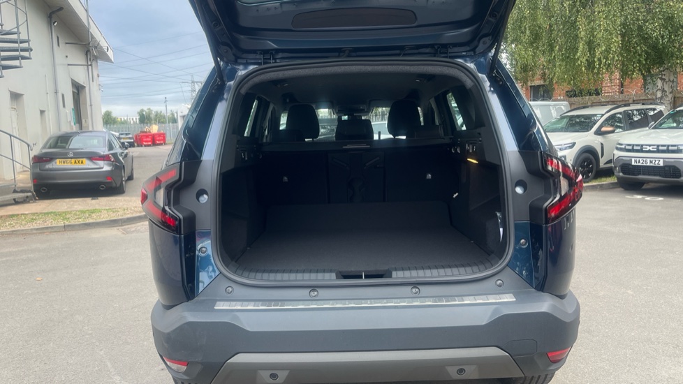 Dacia Bigster 1.8 Hybrid 155 Expression 5dr Auto Hybrid Estate - Image 4