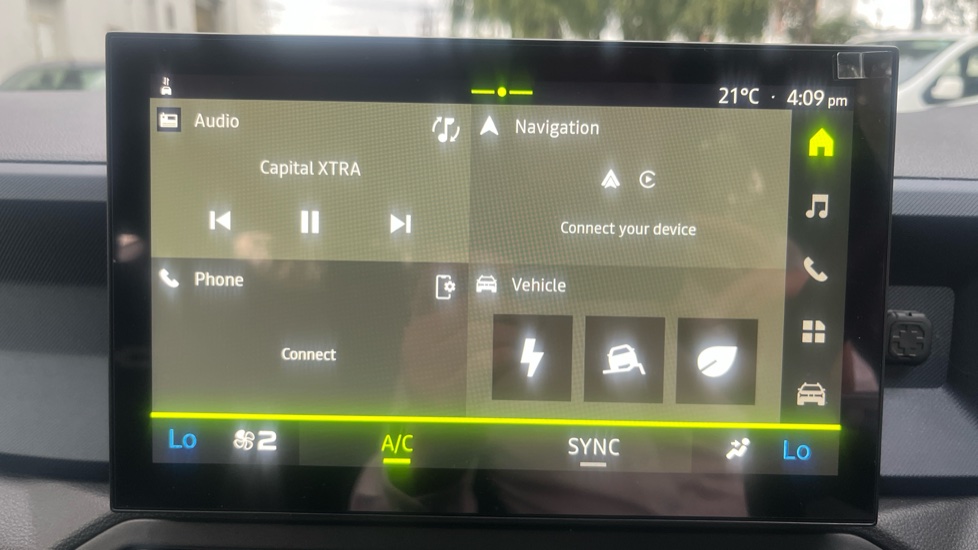 Dacia Bigster 1.8 Hybrid 155 Expression 5dr Auto Hybrid Estate - Image 21