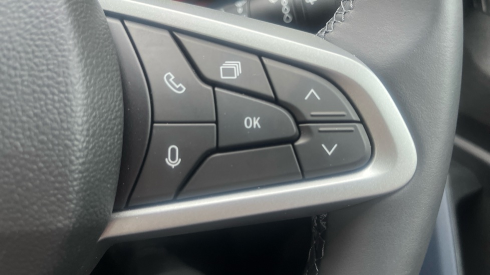 Dacia Bigster 1.8 Hybrid 155 Expression 5dr Auto Hybrid Estate - Image 30