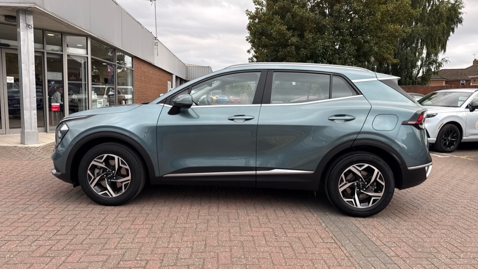 Kia Sportage 1.6T GDi ISG 2 5dr Petrol Estate - Image 27