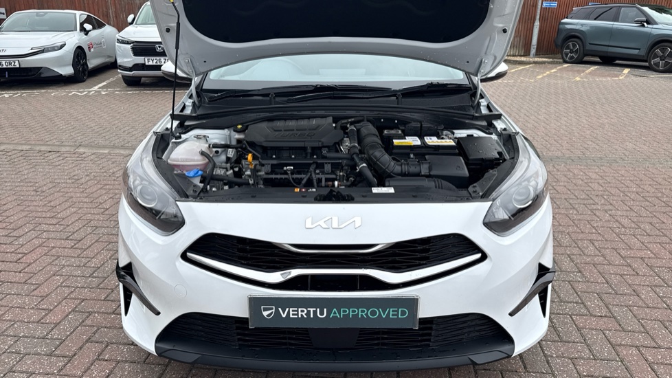 Kia Ceed 1.5T GDi ISG 3 5dr Petrol Hatchback - Image 8