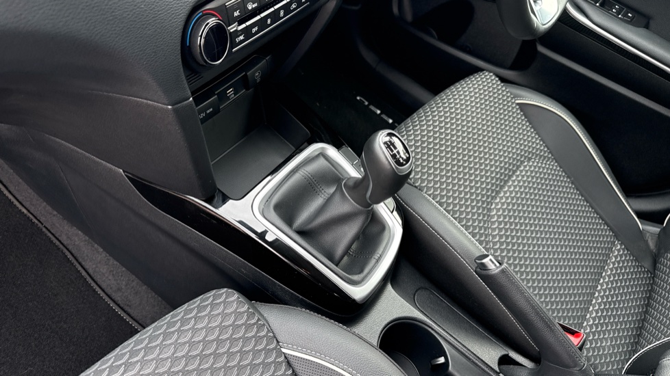 Kia Ceed 1.5T GDi ISG 3 5dr Petrol Hatchback - Image 13