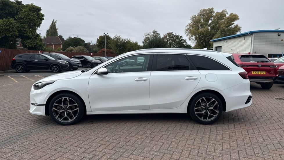 Kia Ceed 1.5T GDi ISG 3 5dr Petrol Hatchback - Image 25