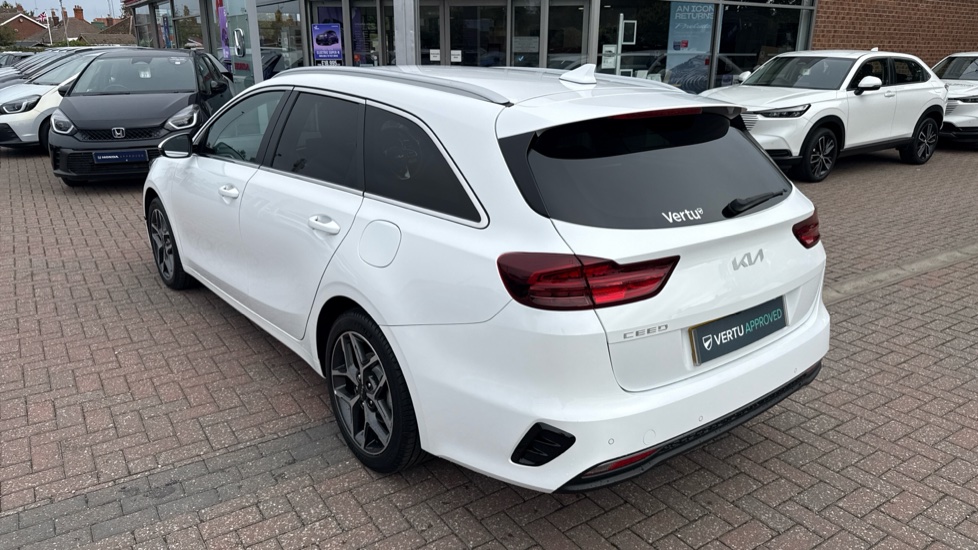 Kia Ceed 1.5T GDi ISG 3 5dr Petrol Hatchback - Image 28
