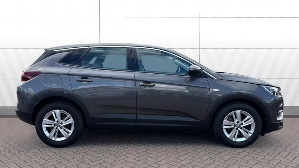 Vauxhall Grandland X 1.2 Turbo SE Premium 5dr Petrol Hatchback - Image 5