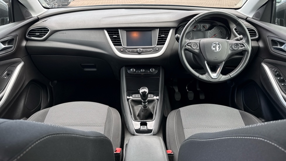 Vauxhall Grandland X 1.2 Turbo SE Premium 5dr Petrol Hatchback - Image 10