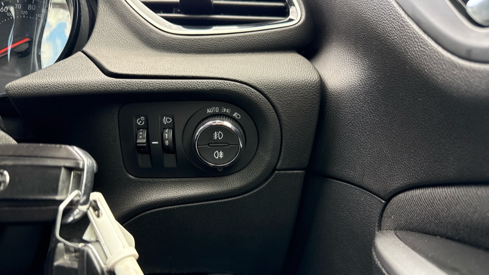 Vauxhall Grandland X 1.2 Turbo SE Premium 5dr Petrol Hatchback - Image 40