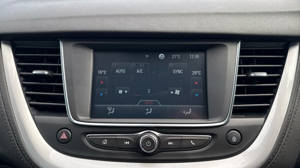 Vauxhall Grandland X 1.2 Turbo SE Premium 5dr Petrol Hatchback - Image 45