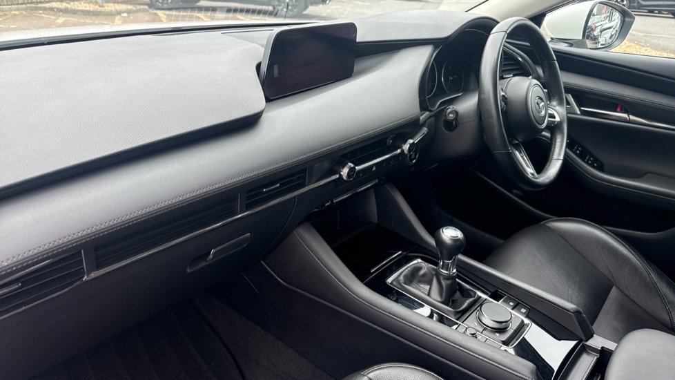 Mazda 3 2.0 Skyactiv-X MHEV GT Sport Tech 4dr Petrol Saloon - Image 9
