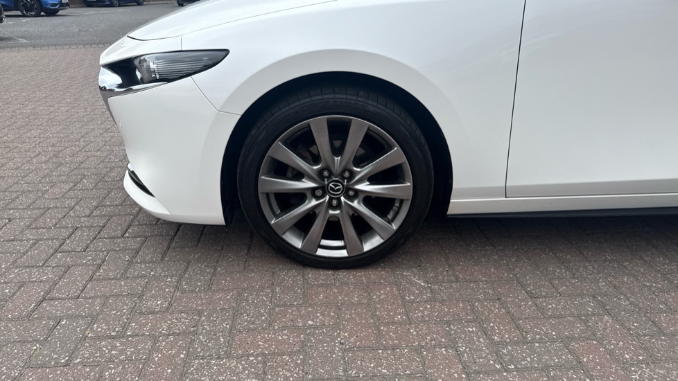 Mazda 3 2.0 Skyactiv-X MHEV GT Sport Tech 4dr Petrol Saloon - Image 22