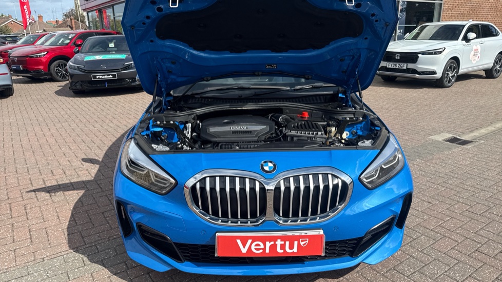 BMW 1 Series 118i [136] M Sport 5dr [Live Cockpit Professional] Petrol Hatchback - Image 8