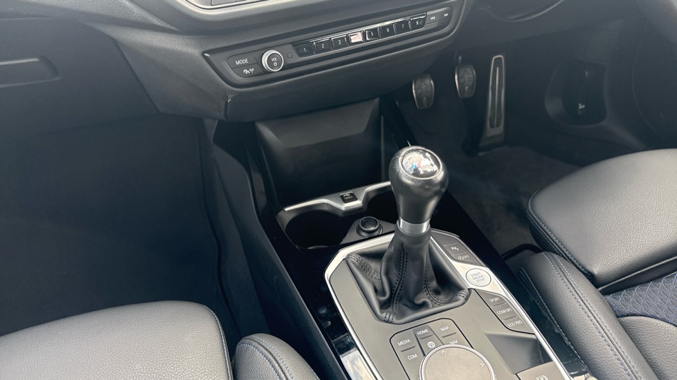 BMW 1 Series 118i [136] M Sport 5dr [Live Cockpit Professional] Petrol Hatchback - Image 13