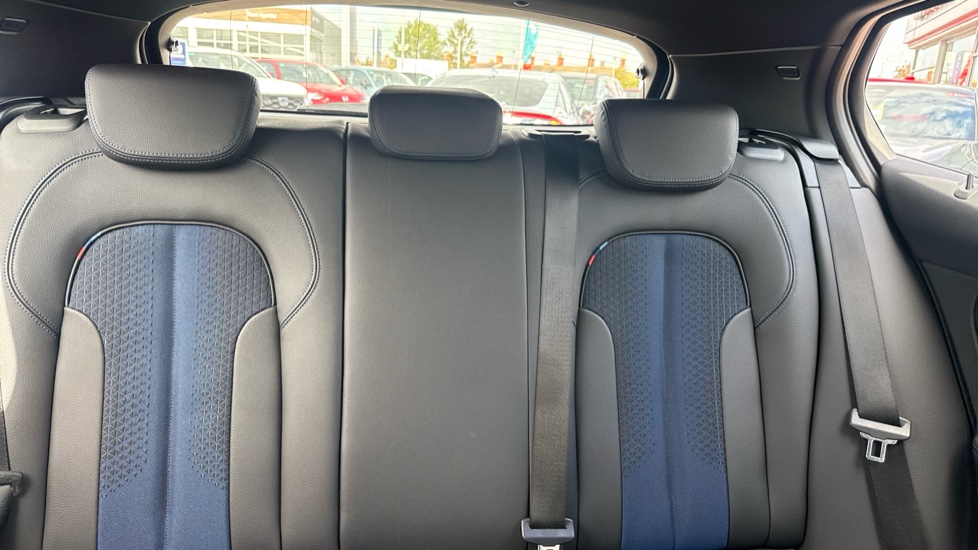BMW 1 Series 118i [136] M Sport 5dr [Live Cockpit Professional] Petrol Hatchback - Image 15