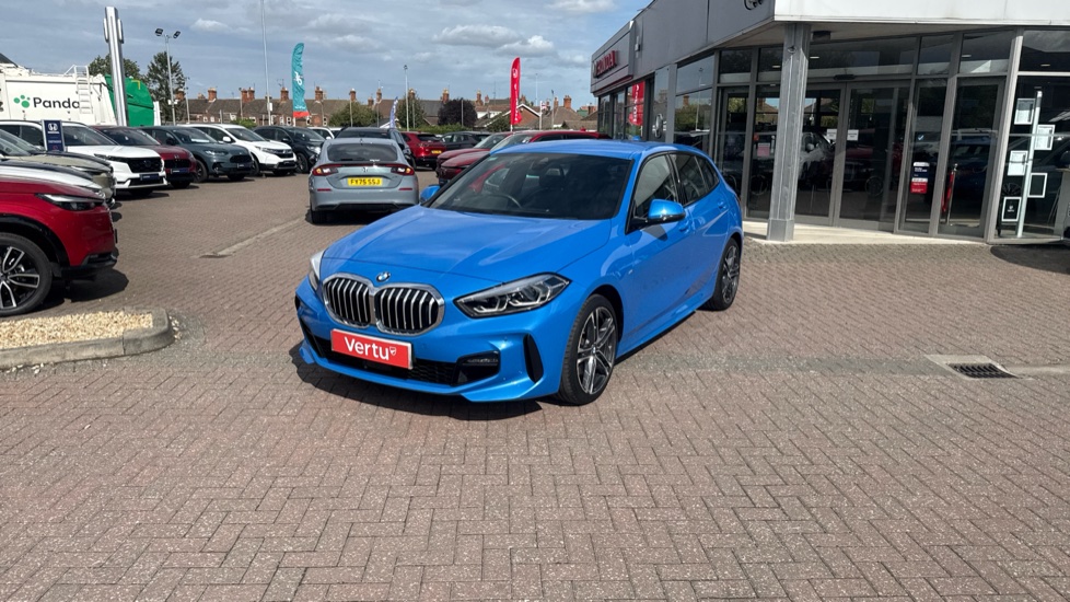 BMW 1 Series 118i [136] M Sport 5dr [Live Cockpit Professional] Petrol Hatchback - Image 21