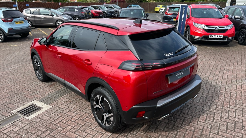 Peugeot 2008 1.2 PureTech 130 Allure 5dr EAT8 Petrol Estate - Image 27
