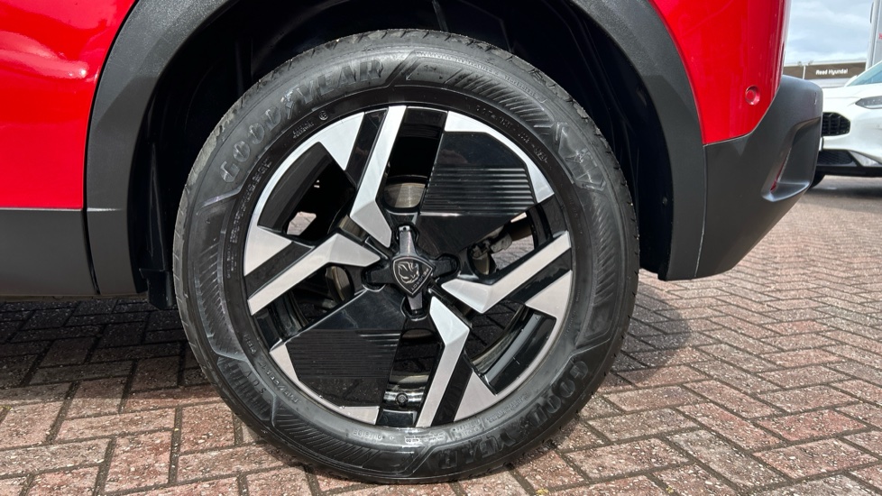Peugeot 2008 1.2 PureTech 130 Allure 5dr EAT8 Petrol Estate - Image 29