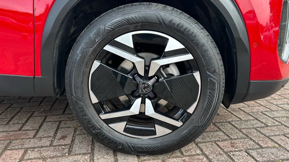 Peugeot 2008 1.2 PureTech 130 Allure 5dr EAT8 Petrol Estate - Image 33