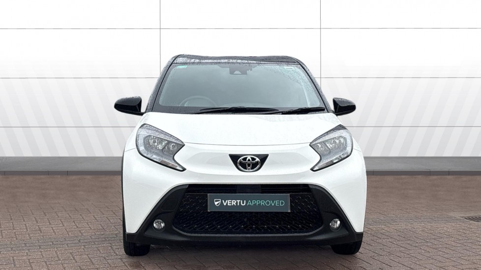 Toyota Aygo X 1.0 VVT-i Edge 5dr Petrol Hatchback - Image 3