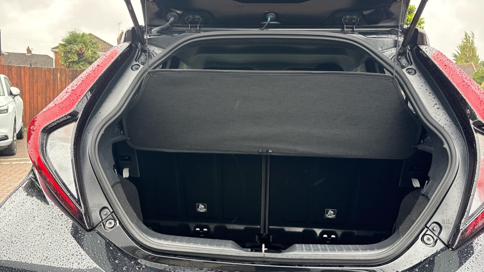 Toyota Aygo X 1.0 VVT-i Edge 5dr Petrol Hatchback - Image 4