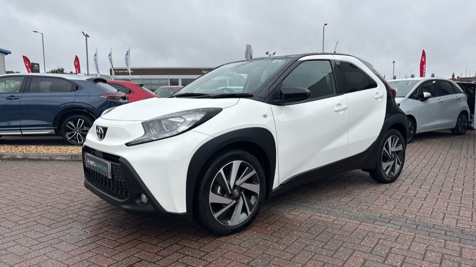 Toyota Aygo X 1.0 VVT-i Edge 5dr Petrol Hatchback - Image 21