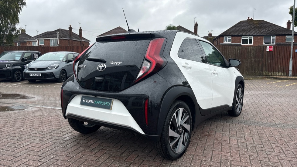 Toyota Aygo X 1.0 VVT-i Edge 5dr Petrol Hatchback - Image 22