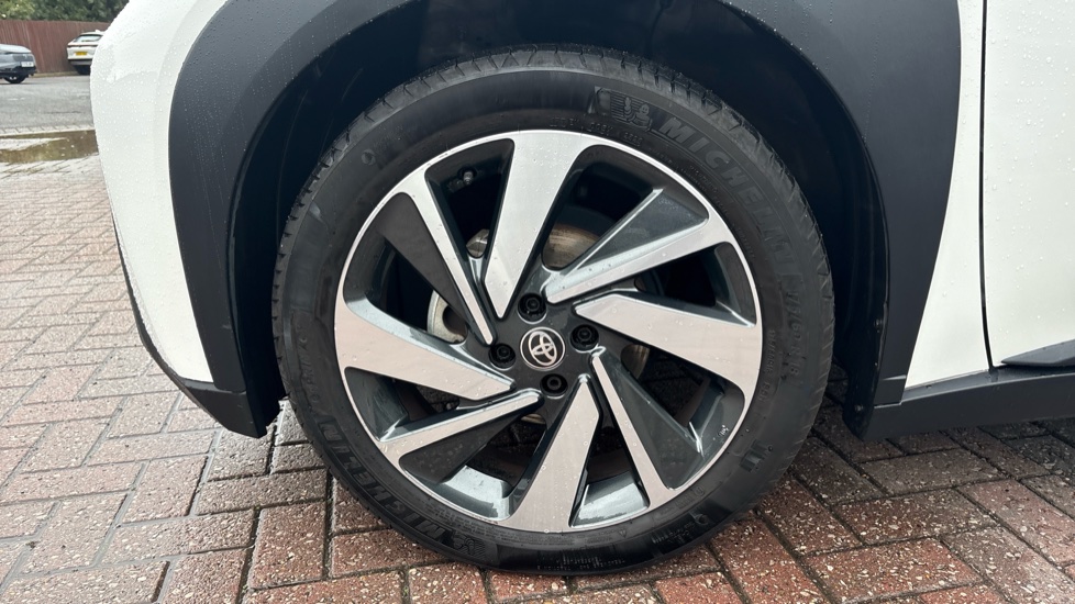 Toyota Aygo X 1.0 VVT-i Edge 5dr Petrol Hatchback - Image 24