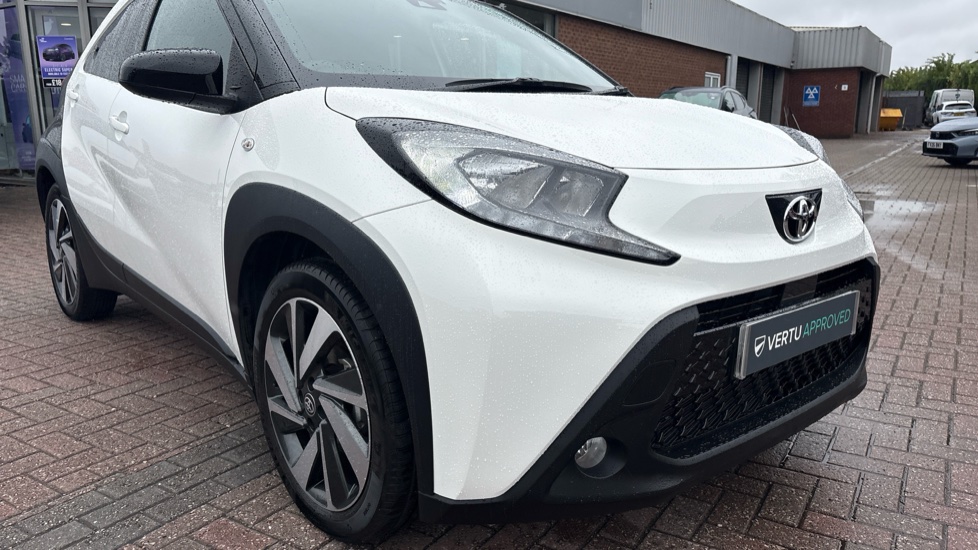 Toyota Aygo X 1.0 VVT-i Edge 5dr Petrol Hatchback - Image 28