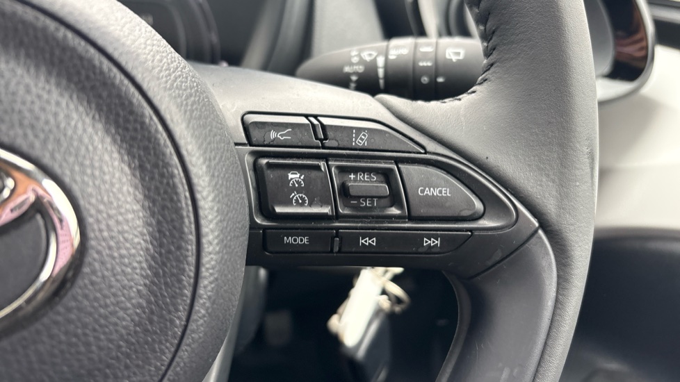 Toyota Aygo X 1.0 VVT-i Edge 5dr Petrol Hatchback - Image 30