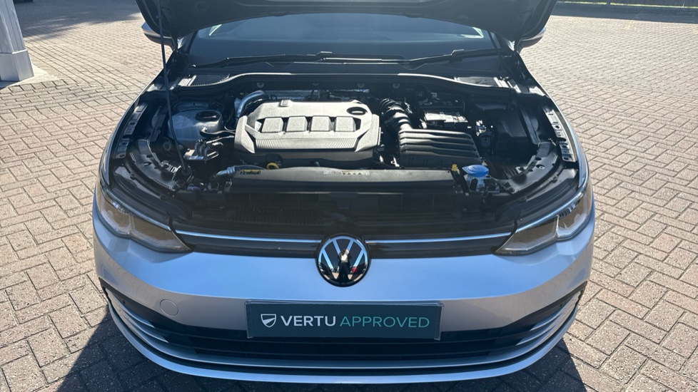 Volkswagen Golf 2.0 TDI Life 5dr DSG Diesel Hatchback - Image 8