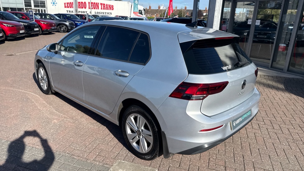 Volkswagen Golf 2.0 TDI Life 5dr DSG Diesel Hatchback - Image 28