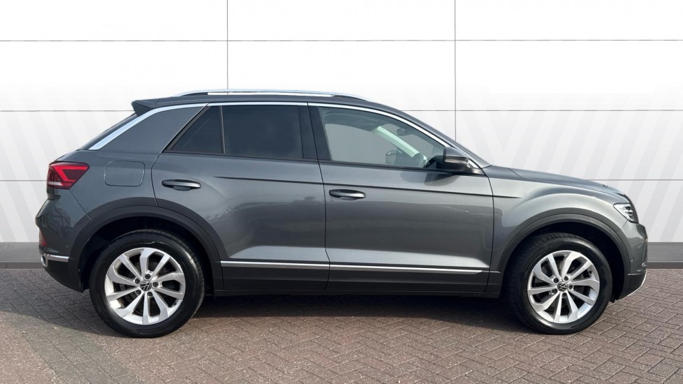Volkswagen T-Roc 2.0 TSI 4MOTION Style 5dr DSG Petrol Hatchback - Image 5