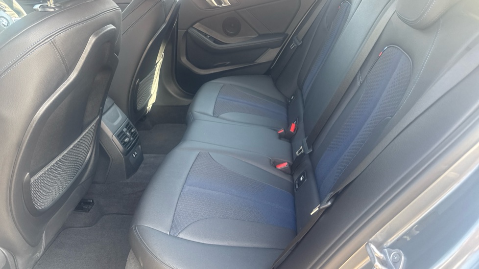 BMW 1 Series 118i [136] M Sport 5dr Step Auto [LCP] Petrol Hatchback - Image 16
