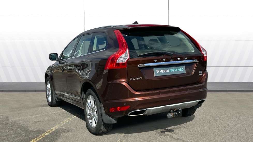 Volvo XC60 D5 [220] SE Lux Nav 5dr AWD Geartronic Diesel Estate - Image 2