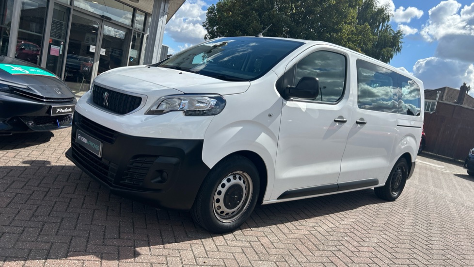Peugeot Expert Combi 1.5 BlueHDi 120 Standard 6dr Diesel Estate - Image 32