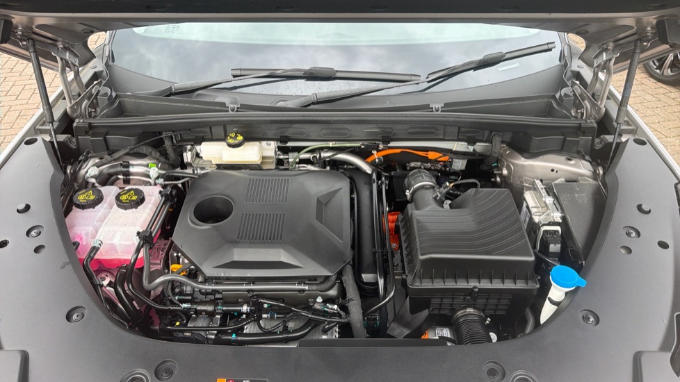MG HS 1.5 T-GDI PHEV Trophy 5dr Auto Hatchback - Image 8