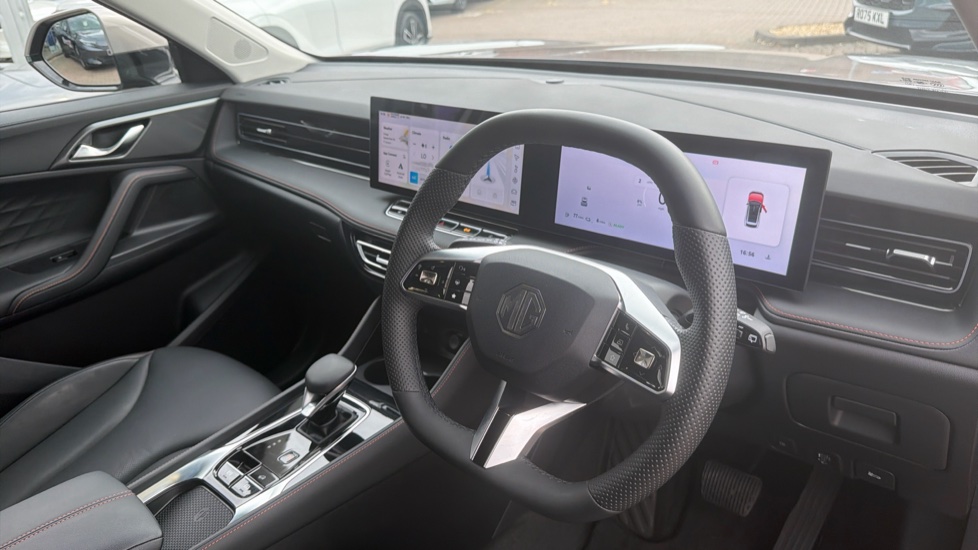 MG HS 1.5 T-GDI PHEV Trophy 5dr Auto Hatchback - Image 11