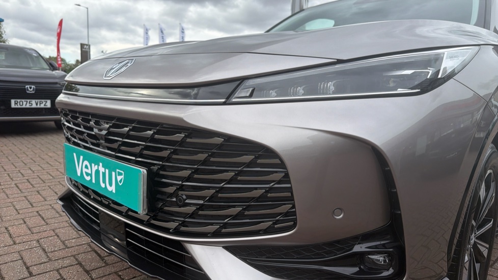 MG HS 1.5 T-GDI PHEV Trophy 5dr Auto Hatchback - Image 23