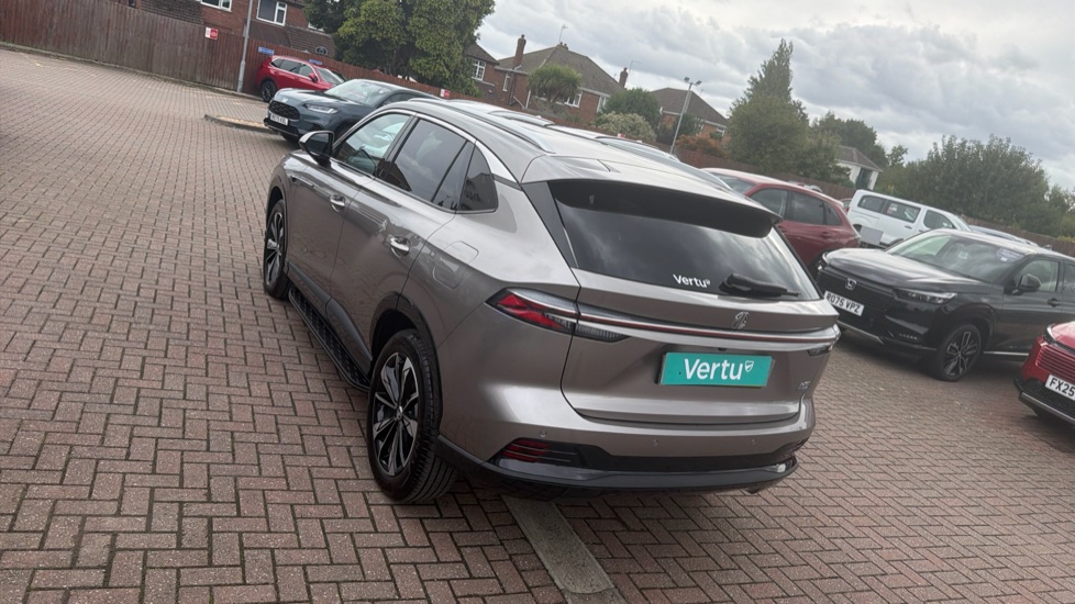 MG HS 1.5 T-GDI PHEV Trophy 5dr Auto Hatchback - Image 29