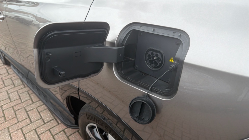 MG HS 1.5 T-GDI PHEV Trophy 5dr Auto Hatchback - Image 30