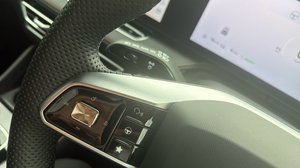 MG HS 1.5 T-GDI PHEV Trophy 5dr Auto Hatchback - Image 35