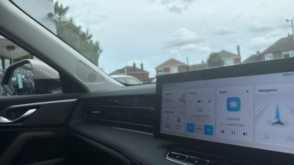 MG HS 1.5 T-GDI PHEV Trophy 5dr Auto Hatchback - Image 38