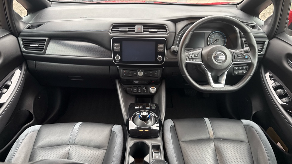 Nissan LEAF 110kW Tekna 40kWh 5dr Auto Electric Hatchback - Image 10