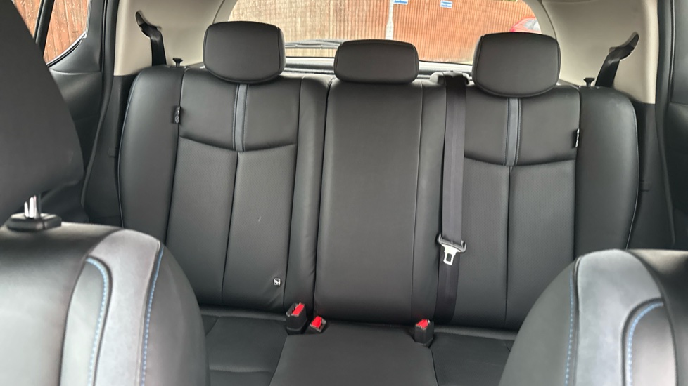 Nissan LEAF 110kW Tekna 40kWh 5dr Auto Electric Hatchback - Image 15
