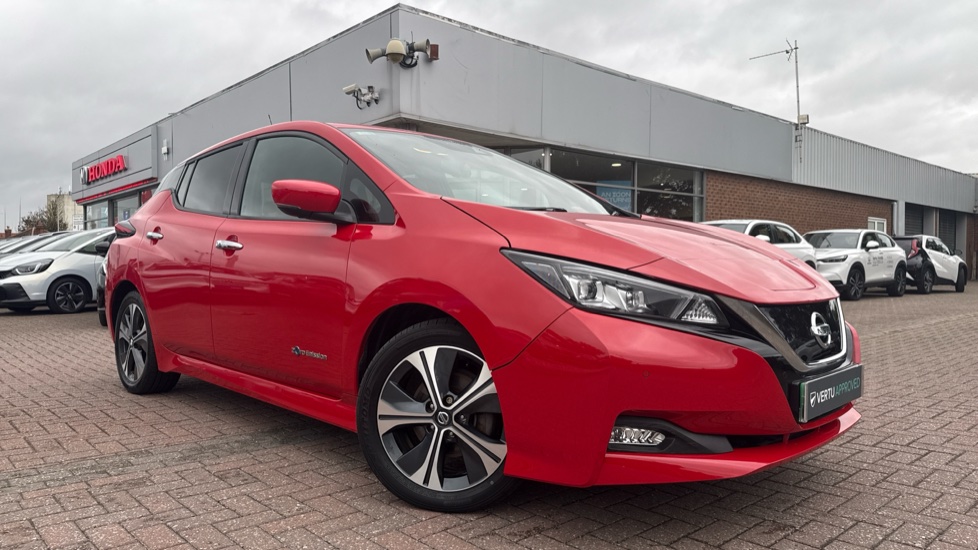 Nissan LEAF 110kW Tekna 40kWh 5dr Auto Electric Hatchback - Image 25