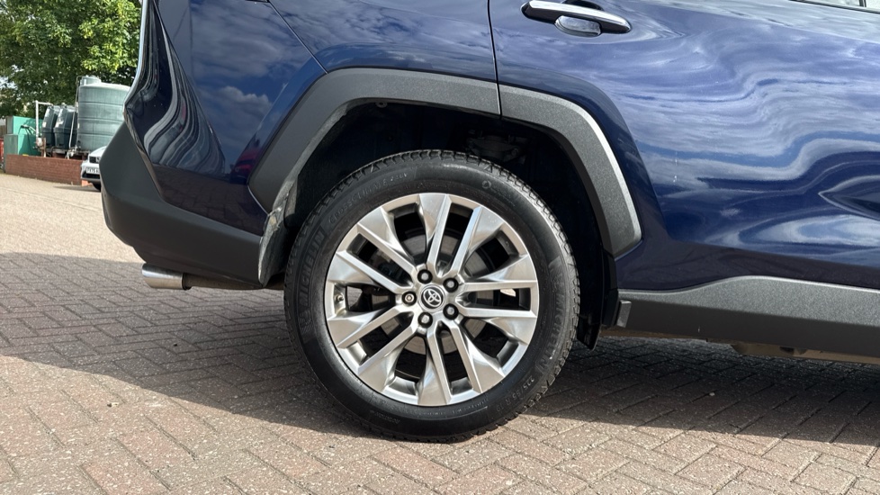 Toyota RAV4 2.5 VVT-i Hybrid Excel 5dr CVT 2WD Hybrid Estate - Image 7