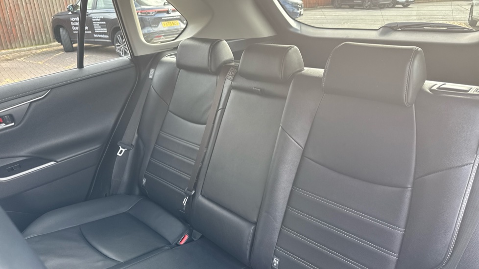 Toyota RAV4 2.5 VVT-i Hybrid Excel 5dr CVT 2WD Hybrid Estate - Image 35
