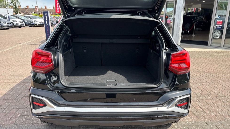 Audi Q2 35 TFSI S Line 5dr S Tronic Petrol Estate - Image 4